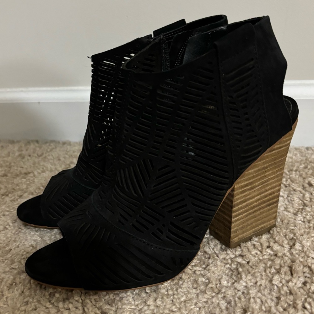 Vince Camuto Kimora bootie